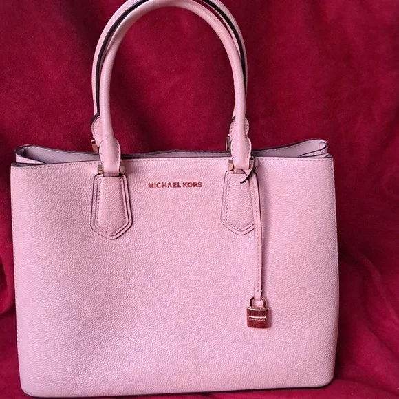 Michael Kors Soft Pink Pebble Leather Satchel/Crossbody Bag. EC - Picture 4 of 15
